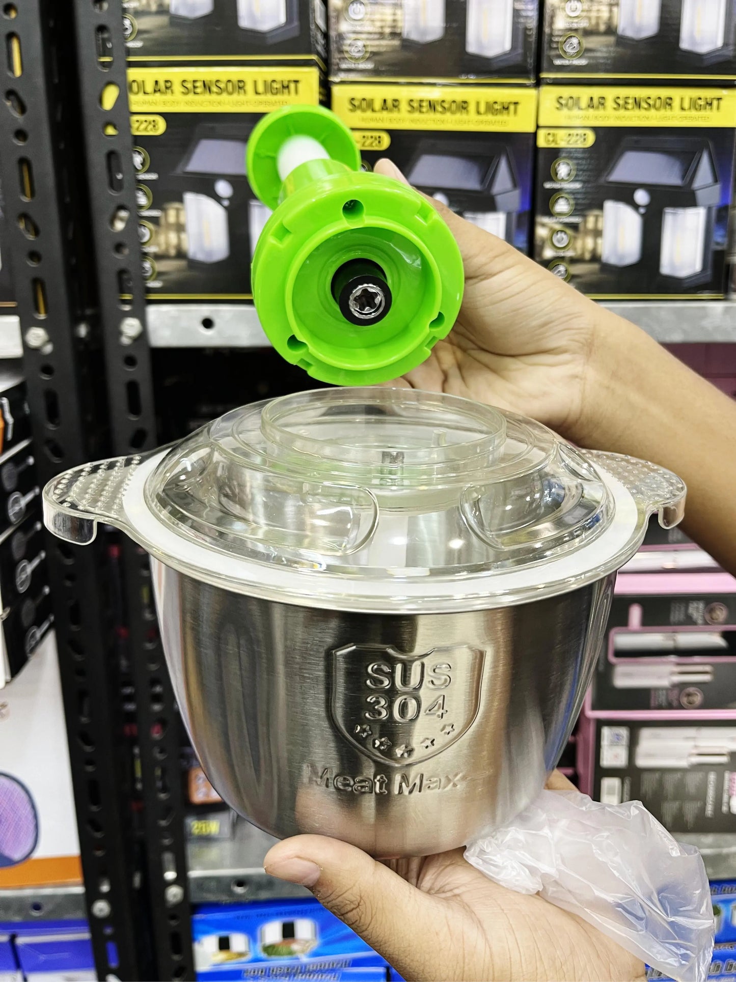 Portable manual chopper with stainless steel bowl for everyday cooking